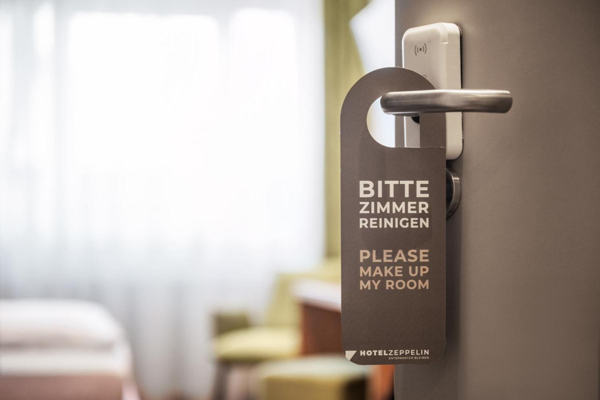 Hotel Zeppelin Лаупхайм Екстериор снимка